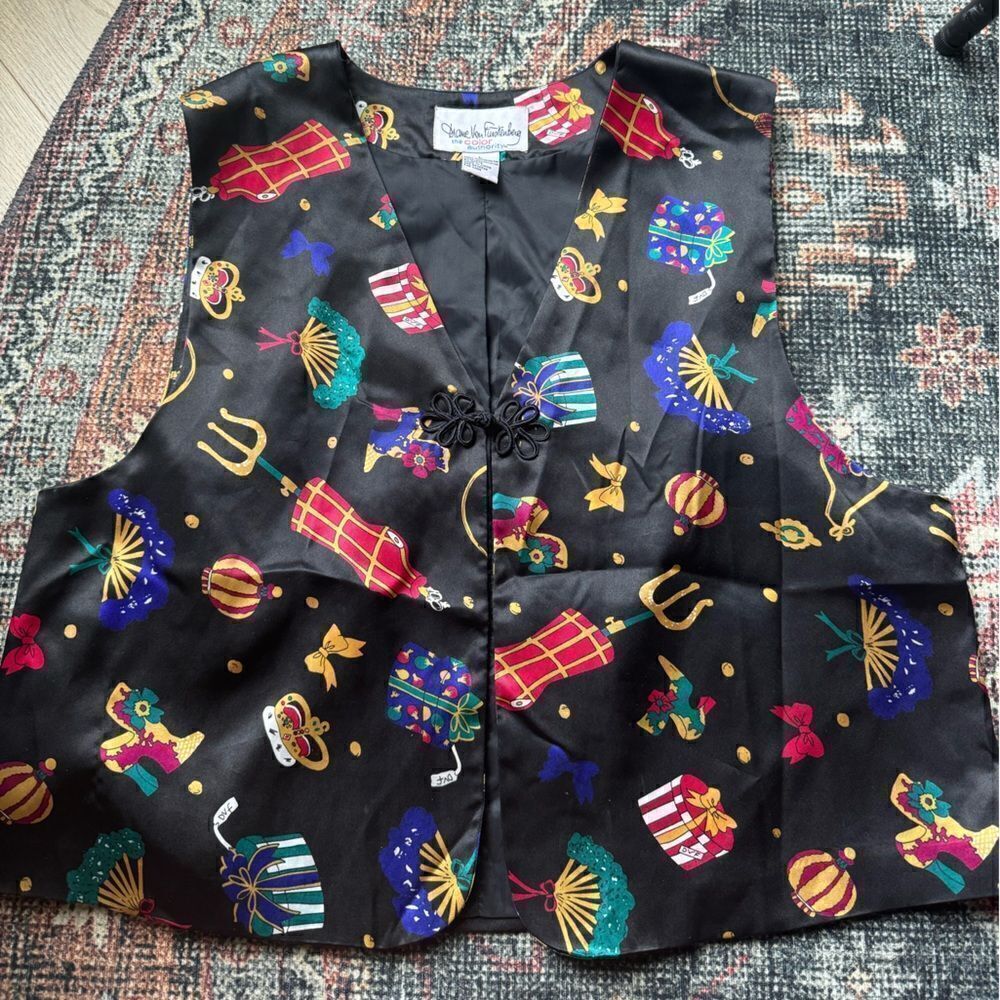 Vintage 1980s Diane Von Furstenberg Novelty Print Vest Frog Closure Size Large